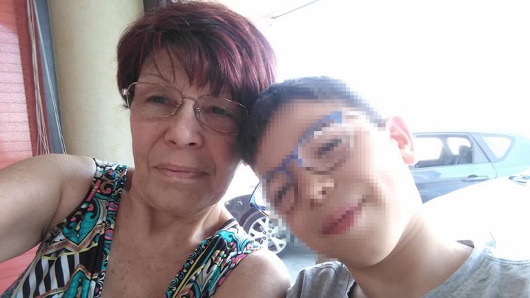 portato via alla nonna