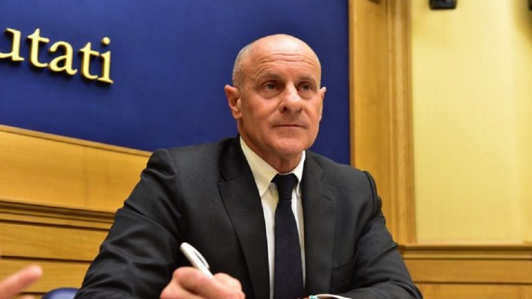 Rampelli: Mattarella ci penserà 2000 volte prima di dare governo a Pd e 5s