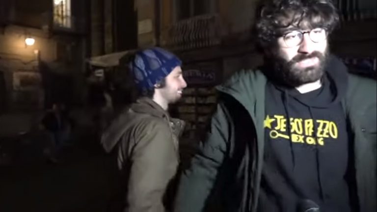mattia santori contestato