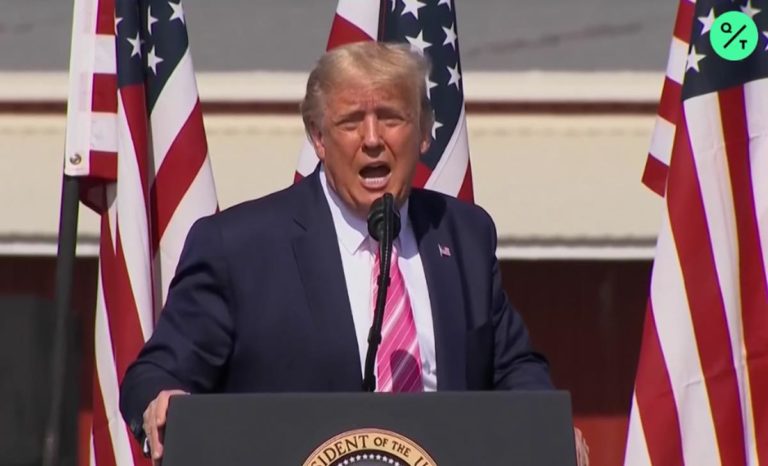 trump immunità tamponi comizio elettorale