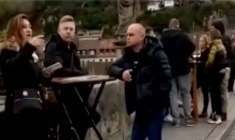 video censurato tedeschi mascherina