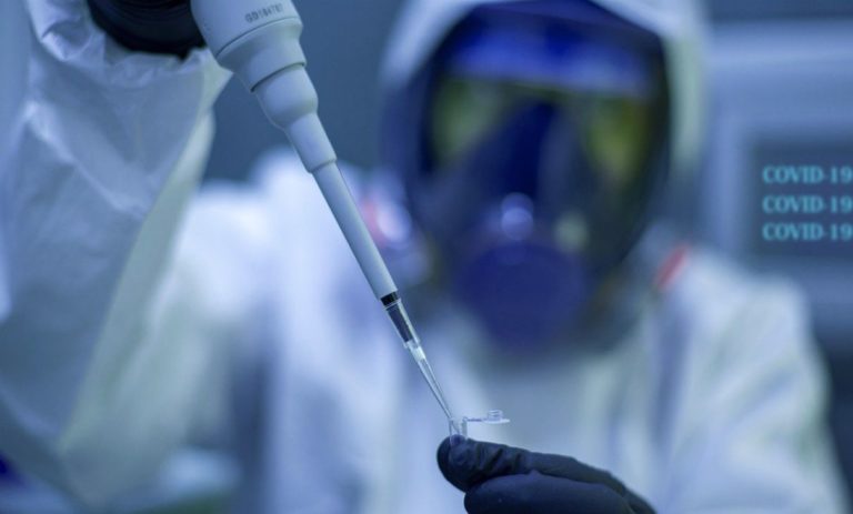 vaccino reazioni avverse regno unito covid