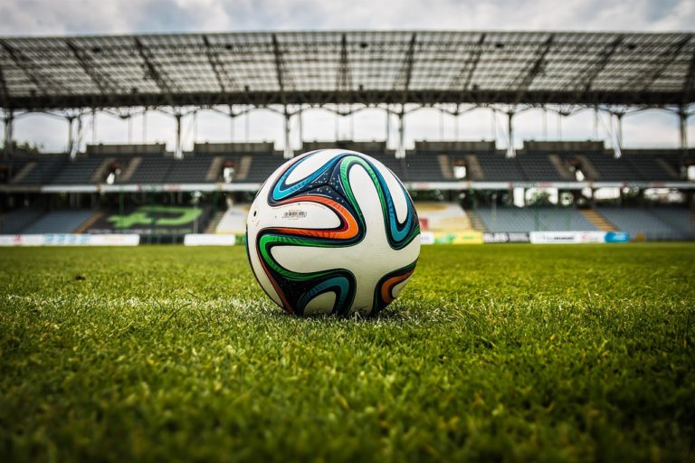 Volete lavorare nel mondo del calcio? Questi sono i guadagni che potreste percepire